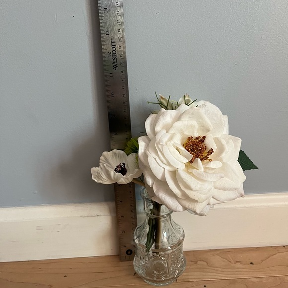 Floral Centerpieces - Picture 2 of 6